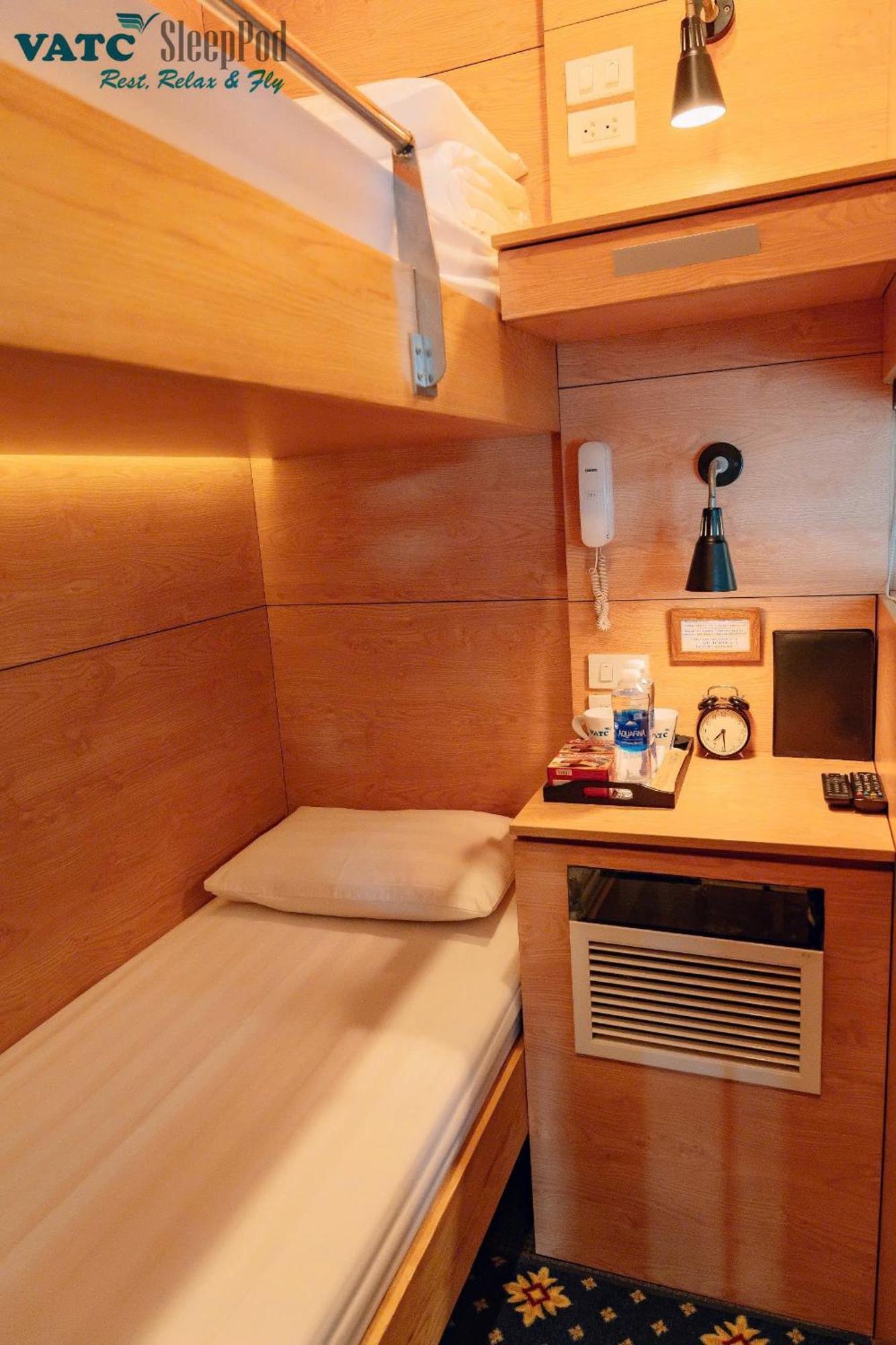 Готель Vatc Sleep Pod Terminal 1 Noi Bai Екстер'єр фото